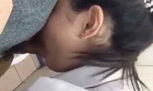 Pinay Hua Siong College of IloIlo BlowJob Scandal sa CR
