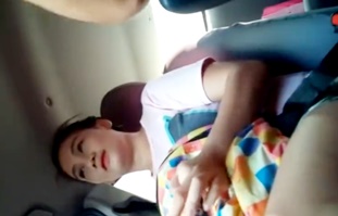 Cute Pinay Iyot Muna sa Kotse Bago Hinatid sa Bahay [FULL Video]