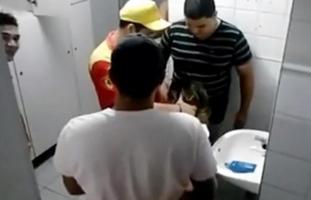 Viral Gangbang sa Shell Pati Crew Nakisali – College Pokpok
